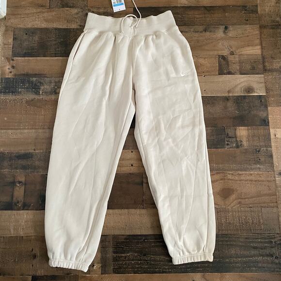 Nike Women's Sportswear Phoenix Fleece High-Waisted Oversized Sweatpants Medium - Picture 1 of 5
